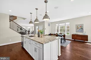 151 Center S, Vienna, VA 22180 - Photo 23