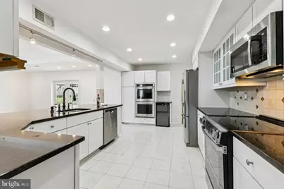 13140 Madonna Lane, Fairfax, VA 22033 - Photo 11