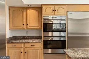 532 Walker Rd, Great Falls, VA 22066 - Photo 25