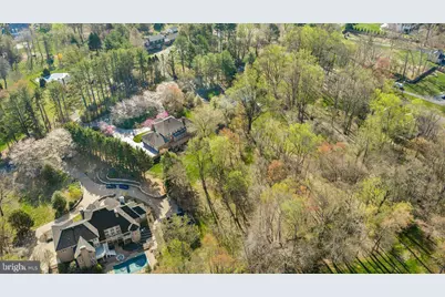 532 Walker Rd, Great Falls, VA 22066 - Photo 81