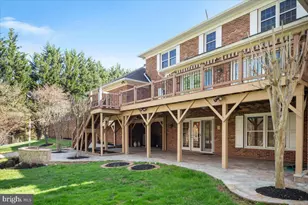 532 Walker Rd, Great Falls, VA 22066 - Photo 77