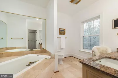 532 Walker Rd, Great Falls, VA 22066 - Photo 39
