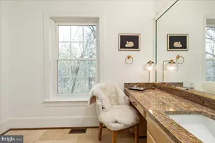 532 Walker Rd, Great Falls, VA 22066 - Photo 41