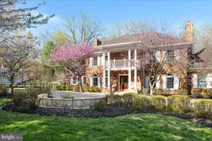 532 Walker Rd, Great Falls, VA 22066 - Photo 3