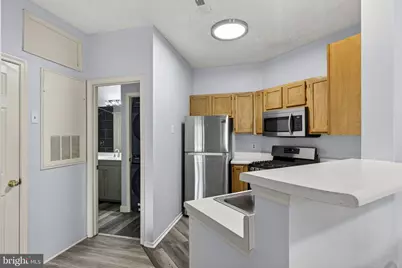 13058 Autumn Woods Way #105, Fairfax, VA 22033 - Photo 13