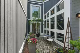 11817 Blue Spruce Rd, Reston, VA 20191 - Photo 3