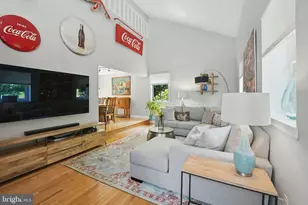 11817 Blue Spruce Rd, Reston, VA 20191 - Photo 5