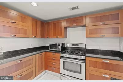 2451 Midtown Avenue #1114, Alexandria, VA 22303 - Photo 17