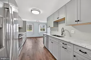 8570 Gwynedd Way, Springfield, VA 22153 - Photo 5