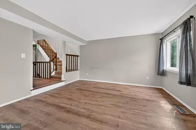 8570 Gwynedd Way, Springfield, VA 22153 - Photo 9