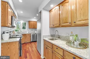 714 Old Hunt Way, Herndon, VA 20170 - Photo 25