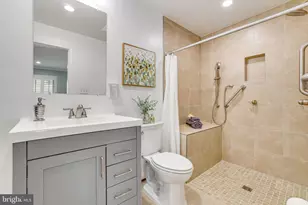 714 Old Hunt Way, Herndon, VA 20170 - Photo 13