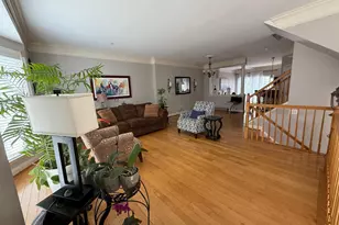 2142 Capstone Cir, Herndon, VA 20170 - Photo 5