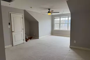 2142 Capstone Cir, Herndon, VA 20170 - Photo 17