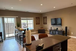 2142 Capstone Cir, Herndon, VA 20170 - Photo 11