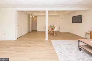 5756 Walnut Wood Ln Ln, Burke, VA 22015 - Photo 17