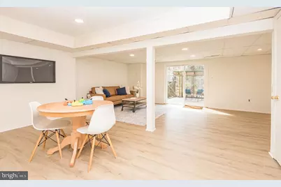 5756 Walnut Wood Ln Lane, Burke, VA 22015 - Photo 13