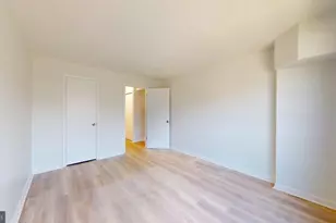 6955 Mary Caroline Cir, Alexandria, VA 22310 - Photo 9