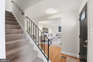 7803 Fieldcrest Ct, Falls Church, VA 22042 - Photo 11