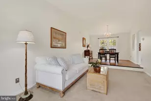 13400 Catoctin Ct, Herndon, VA 20170 - Photo 9