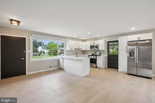 5317 Oldcastle Ln, Springfield, VA 22151 - Photo 3