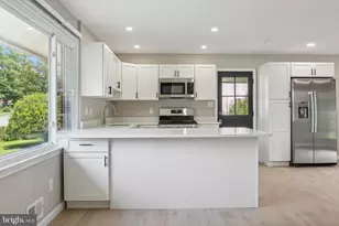 5317 Oldcastle Ln, Springfield, VA 22151 - Photo 5