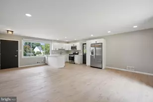 5317 Oldcastle Ln, Springfield, VA 22151 - Photo 9