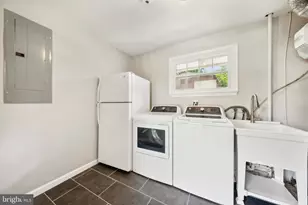 5317 Oldcastle Ln, Springfield, VA 22151 - Photo 25