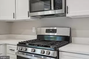 5317 Oldcastle Ln, Springfield, VA 22151 - Photo 7