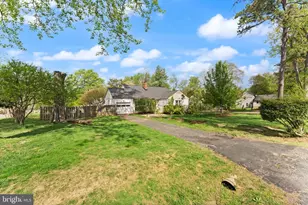 4418 Gilbertson Rd, Fairfax, VA 22032 - Photo 3