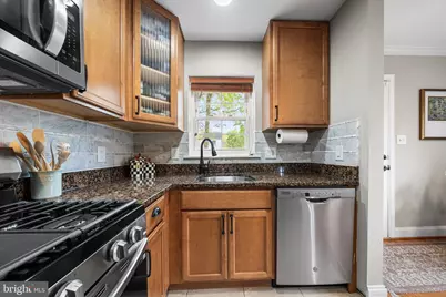 2253 Roanoke Drive, Alexandria, VA 22307 - Photo 9