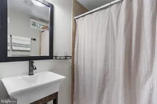 2253 Roanoke Dr, Alexandria, VA 22307 - Photo 17