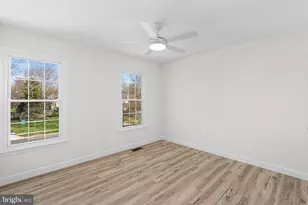 13208 Tuckaway Dr, Herndon, VA 20171 - Photo 35