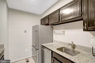 6477 Brick Hearth Ct, Alexandria, VA 22306 - Photo 21