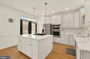 5420 Edsall Ridge Pl, Alexandria, VA 22312 - Photo 5