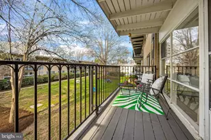 4909 Americana Dr, Annandale, VA 22003 - Photo 17