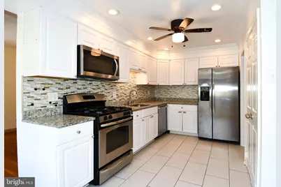 4842 Randolph Drive, Annandale, VA 22003 - Photo 5