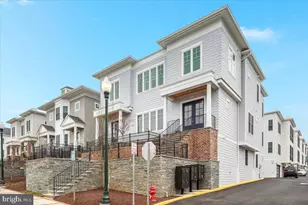 129 Park St NE, Vienna, VA 22180 - Photo 41