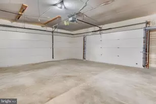 1606 Montmorency Dr, Vienna, VA 22182 - Photo 17