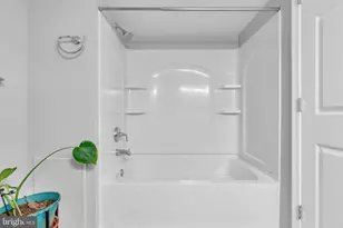 1606 Montmorency Dr, Vienna, VA 22182 - Photo 55