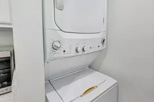 9841 Hagel Cir, Lorton, VA 22079 - Photo 11