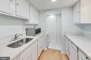 9841 Hagel Cir, Lorton, VA 22079 - Photo 9