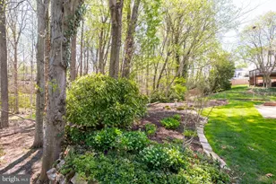 8709 Powder Horn Rd, Springfield, VA 22152 - Photo 17