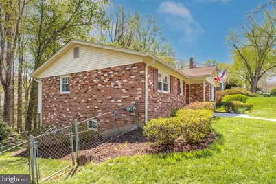 8709 Powder Horn Road, Springfield, VA 22152 - Photo 11