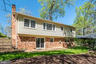 8709 Powder Horn Rd, Springfield, VA 22152 - Photo 15