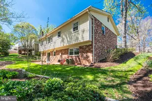 8709 Powder Horn Rd, Springfield, VA 22152 - Photo 13