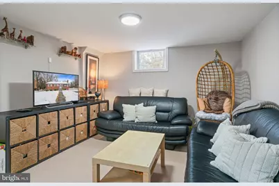 3903 Whispering Lane, Falls Church, VA 22041 - Photo 17