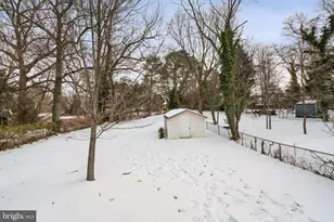 3903 Whispering Ln, Falls Church, VA 22041 - Photo 23