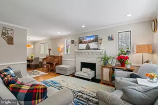 3903 Whispering Ln, Falls Church, VA 22041 - Photo 5