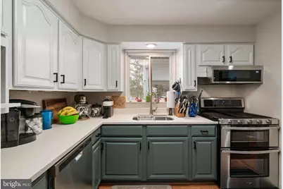 3903 Whispering Lane, Falls Church, VA 22041 - Photo 9